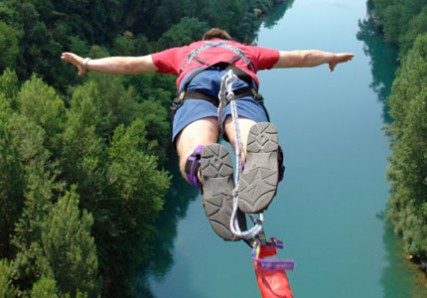 Bungee Jump 65 m – Cia Aventura